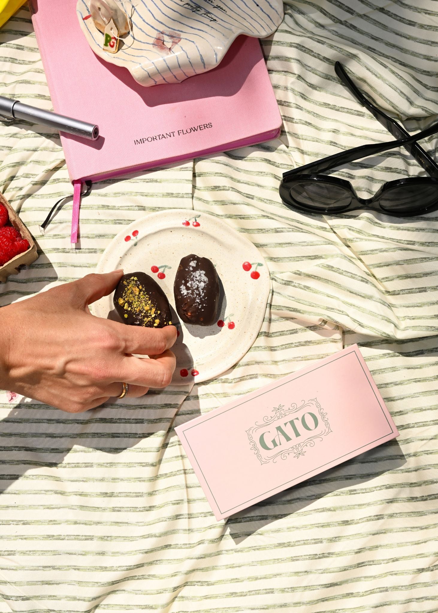 Gift Boxes - Gato Dates